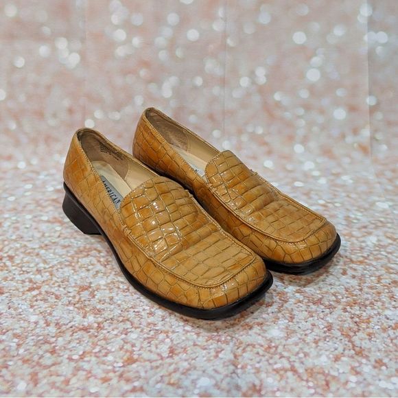 American Eagle Outfitters Shoes - Vintage 90's* American Eagle Faux Alligator Loafer
